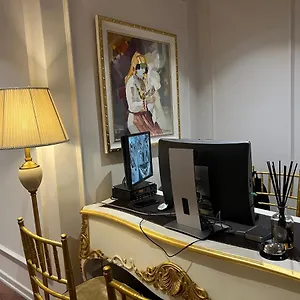 sol-invictus-boutique-hotel-durres-albania.albaniahotels.org/